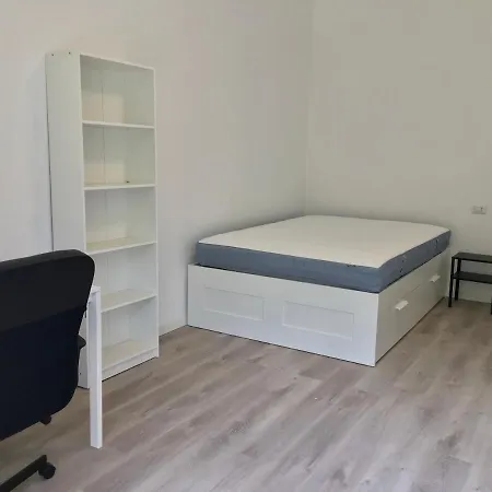 アパート Formula 1 Apartment リッソーネ